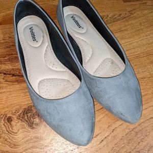 Gray Flats